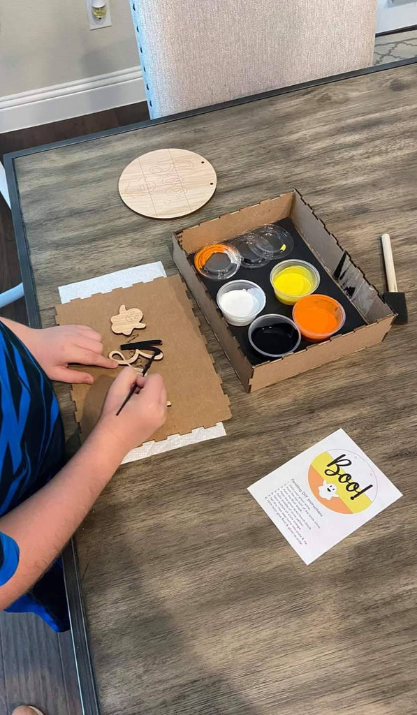 "Boo" Your Neighbors with these DIY Paint Kits for Kids