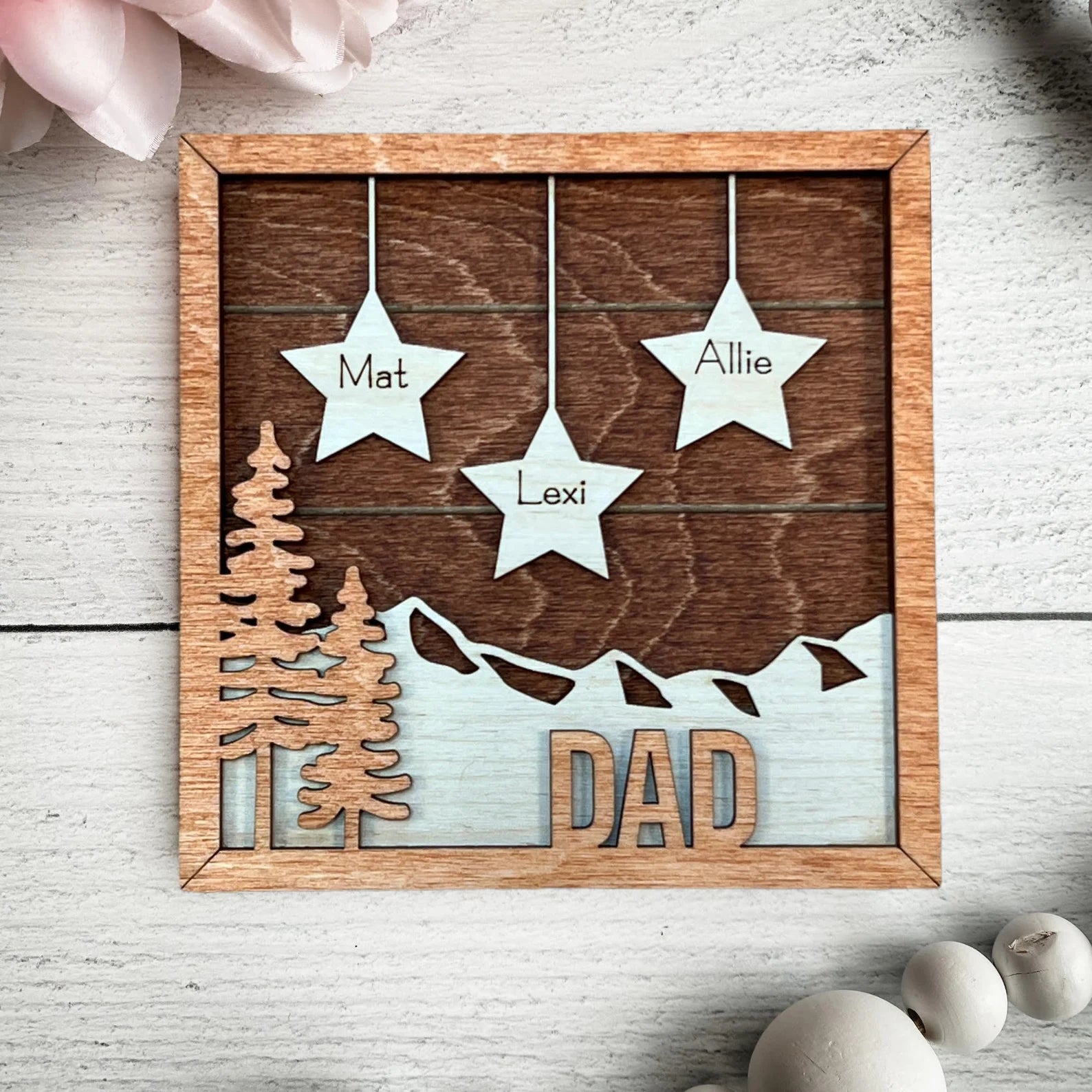  Custom Wood Name and Welcome Sign, Personalized Gifts,  Realistic Tree Slice Appearance Printed on MDF, : Handmade Products