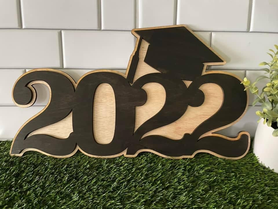 2022 Graduation Cap Wood Sign